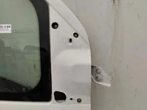 Foto de PUERTA DELANTERA DERECHA PEUGEOT BOXER (333/335) FURGÓN TECHO ELEVADO BAT.4035MM 3.0 HDI FAP CAT (146 CV / 107 KW) foto 10