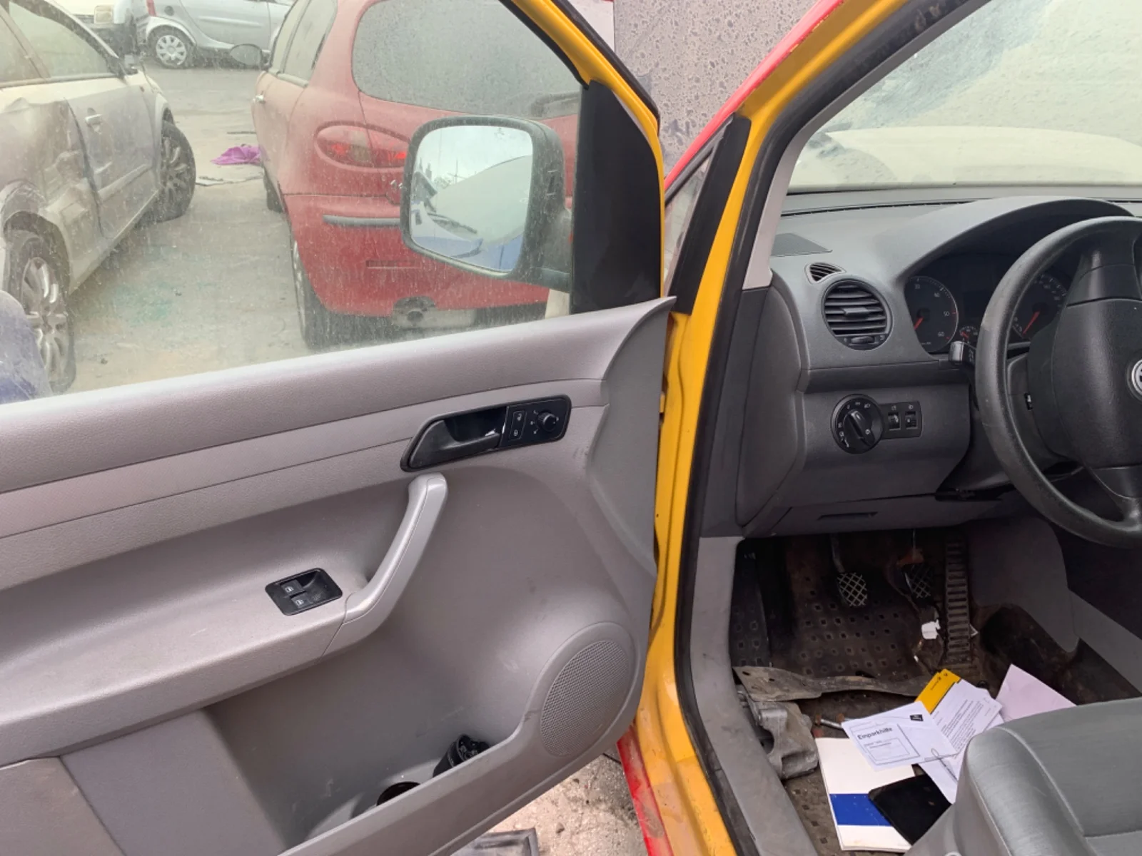 Foto de CENTRALITA CONFORT VOLKSWAGEN CADDY (2K)(02.2004) 2.0 SDI (69 CV / 51 KW)