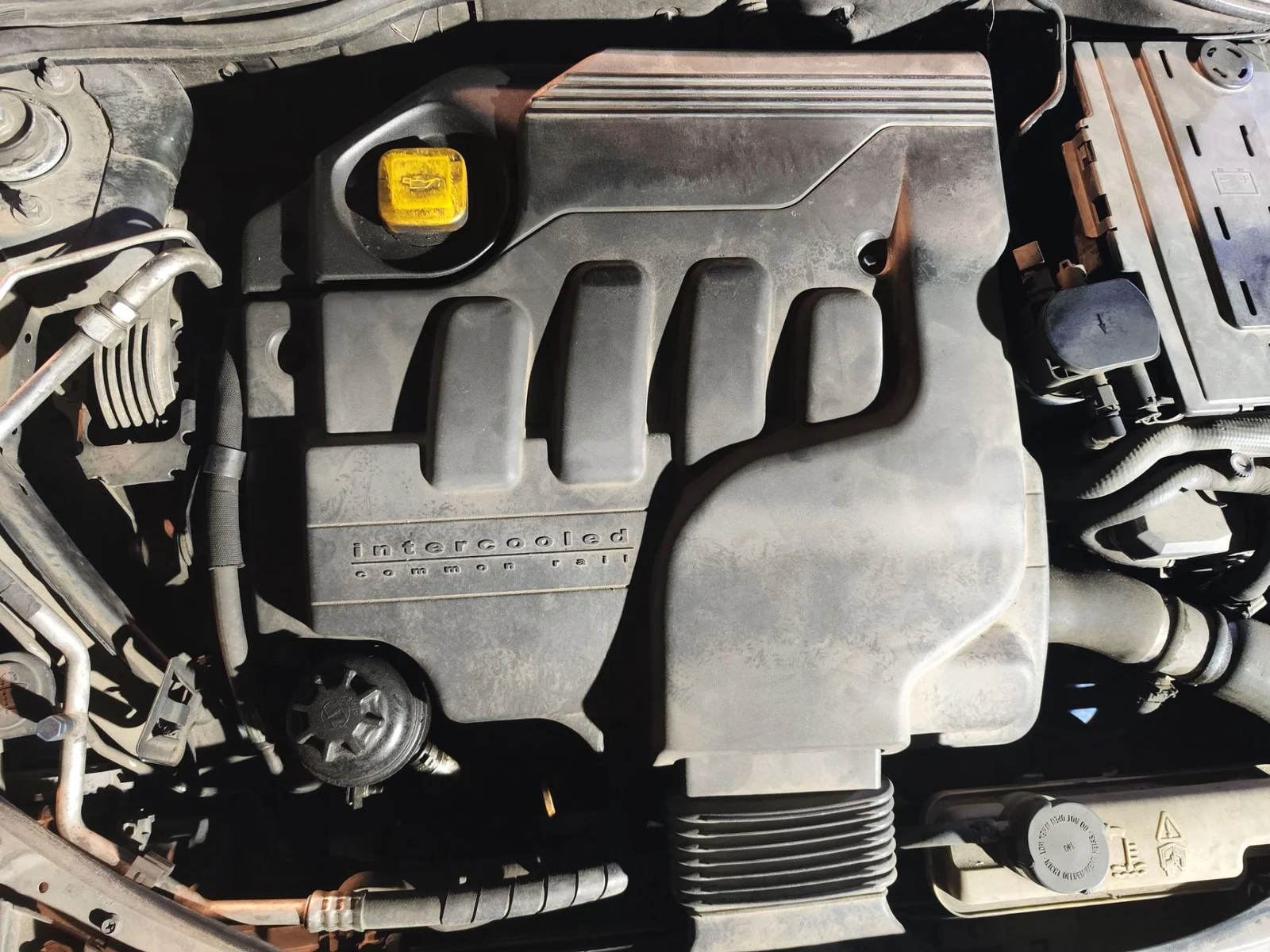 Foto de TAPA MOTOR MG ROVER ROVER 75 (RJ) 2.0 16V CDT (116 CV / 85 KW) referencia LBH000200