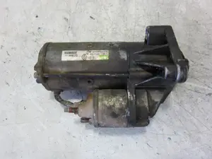 Foto de MOTOR ARRANQUE RENAULT MEGANE II BERLINA 5P referencia 8200628419A foto 2