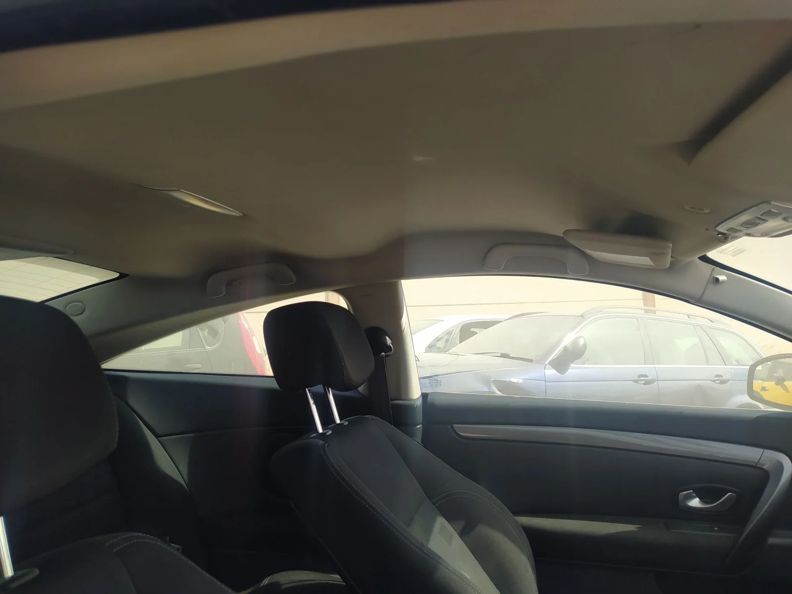 Foto de TECHO INTERIOR RENAULT LAGUNA III COUPE 2.0 dCi Diesel FAP (150 CV / 110 KW) referencia 739101187R