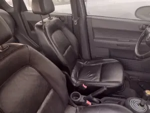Foto de ASIENTO DELANTERO IZQUIERDO MITSUBISHI COLT CZ3 BERL. 5 (Z30A) 1.5 DI-D CAT (95 CV / 70 KW)