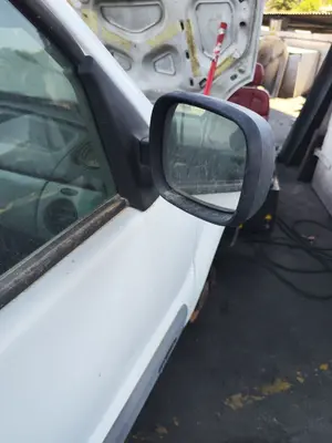 Foto de RETROVISOR DERECHO RENAULT KANGOO I (F/KC0) 1.9 dCi Diesel CAT (84 CV / 62 KW) referencia 7700304831