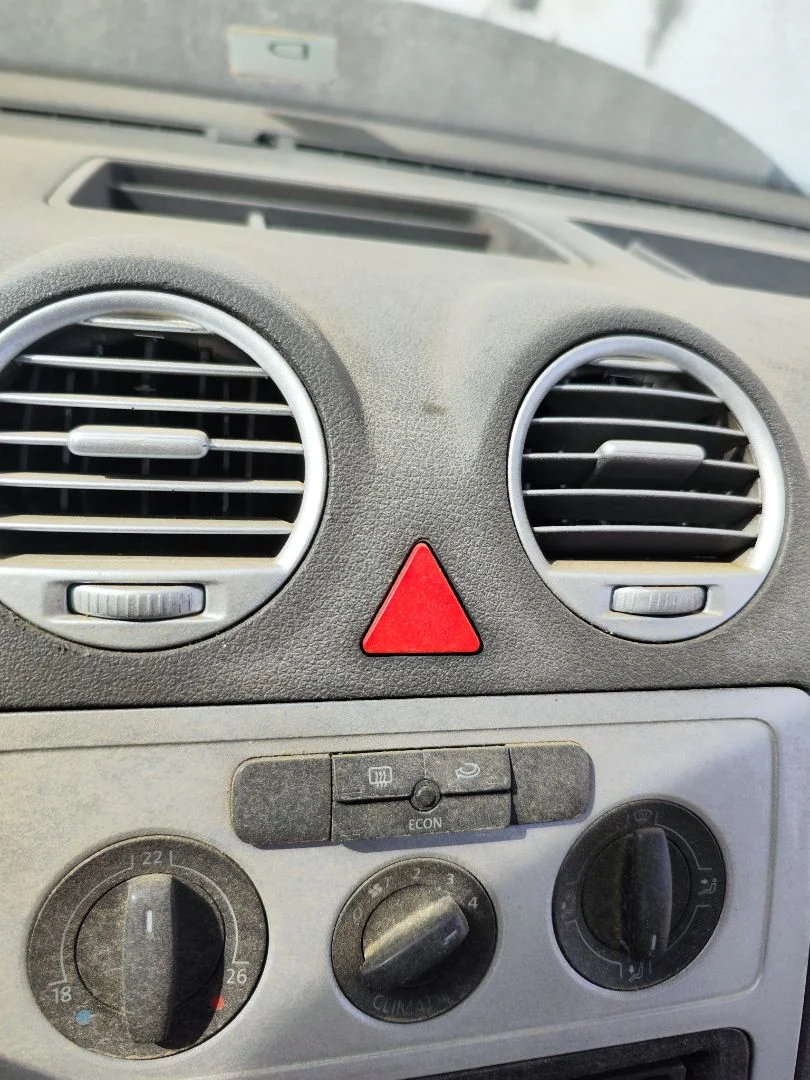 Foto de WARNING VOLKSWAGEN CADDY (2K)(02.2004) 1.9 TDI (BSU) (75 CV / 55 KW)