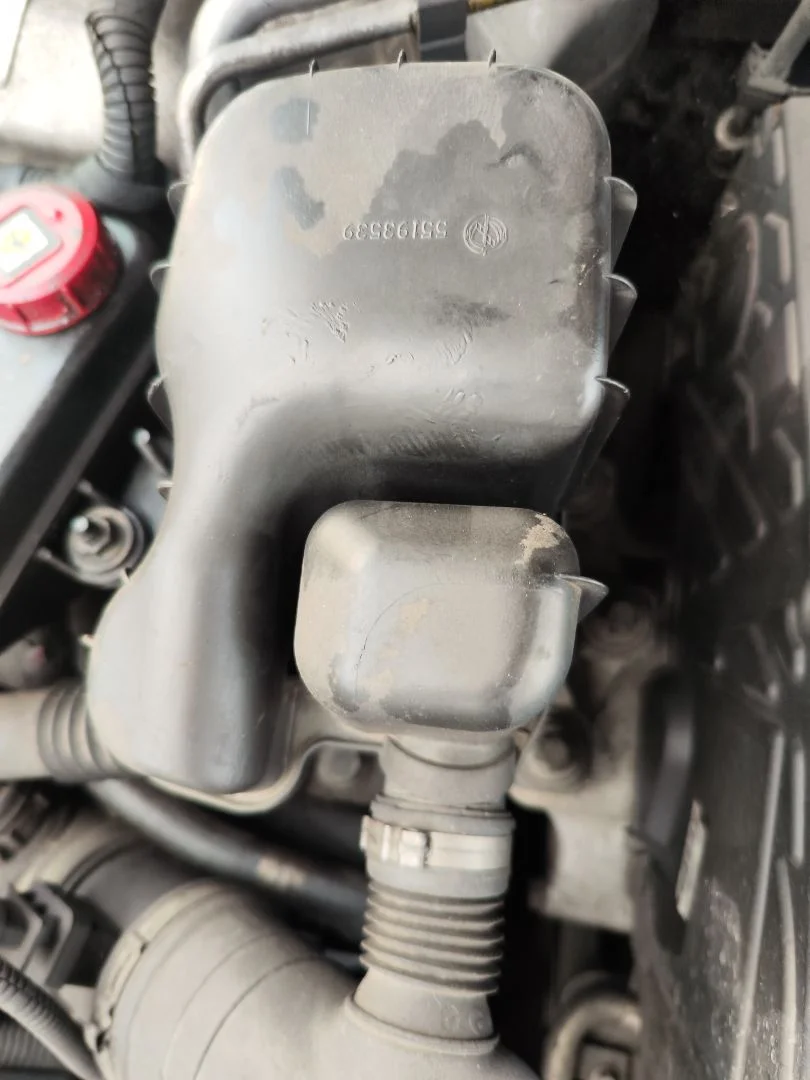 Foto de CAJA FILTRO AIRE ALFA ROMEO 159 (140) 1.9 JTD (M) 16V CAT (150 CV / 110 KW)