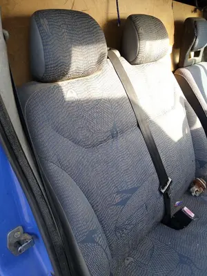 Foto de ASIENTO DELANTERO DERECHO RENAULT TRAFIC II COMBI 1.9 Diesel (101 CV / 74 KW) foto 2