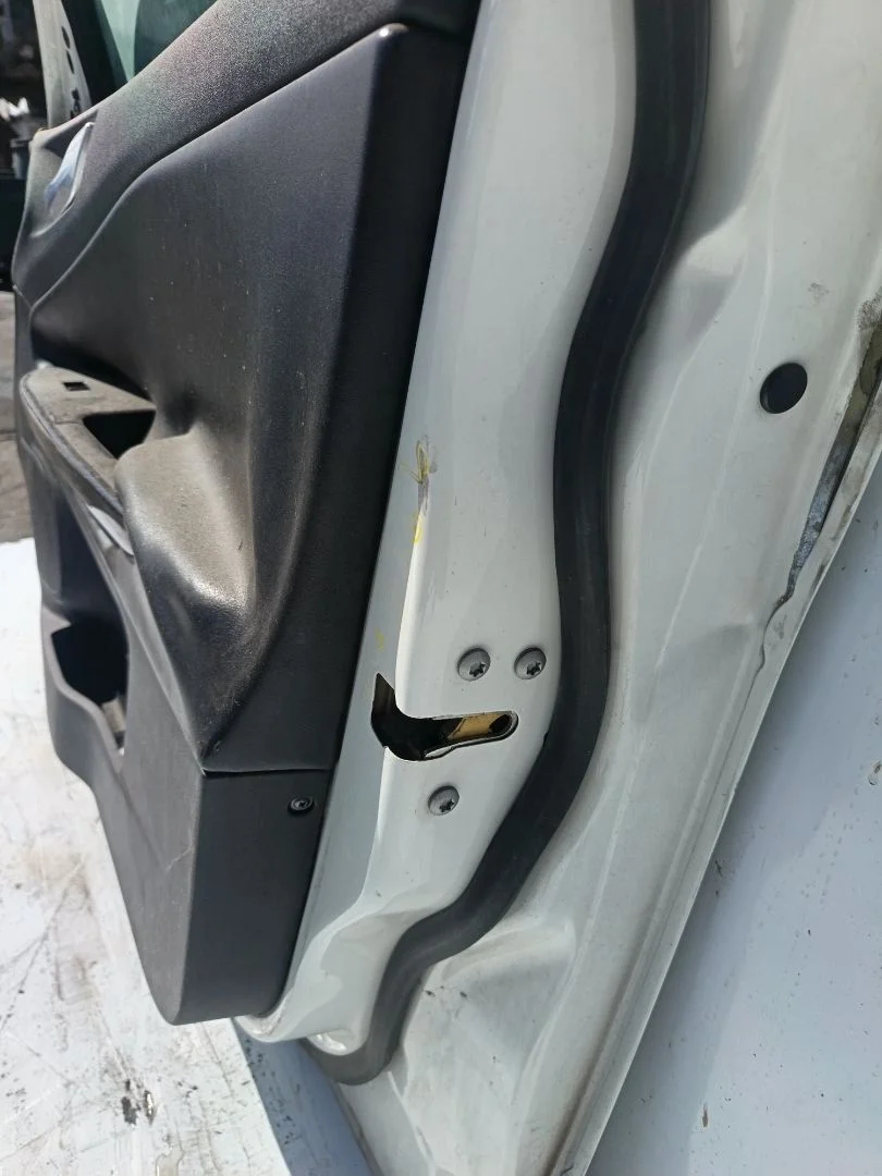 Foto de CERRADURA PUERTA DELANTERA DERECHA ALFA ROMEO GIULIETTA (191) 1.6 JTDM CAT (105 CV / 77 KW)