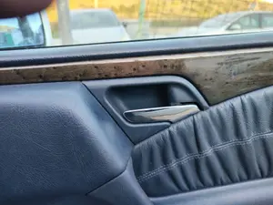 Foto de MANETA INTERIOR TRASERA DERECHA MERCEDES-BENZ CLASE E (BM 210) BERLINA 3.2 CDI CAT (197 CV / 145 KW) referencia A2107660264 FKZ foto 2