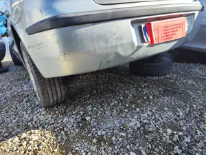 Foto de PARAGOLPES TRASERO RENAULT LAGUNA II (BG0) 1.8 CAT (120 CV / 88 KW) foto 3
