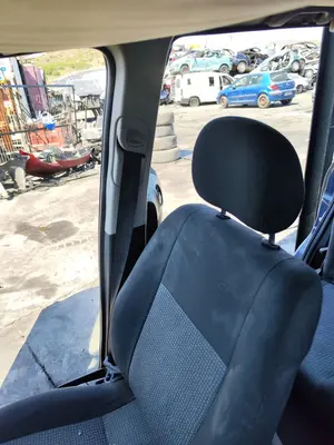Foto de CINTURON SEGURIDAD DELANTERO DERECHO OPEL ZAFIRA A 1.6 16V (101 CV / 74 KW) referencia 13122625