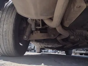 Foto de BRAZO SUSPENSION TRASERO IZQUIERDO BMW SERIE X5 (E53) 3.0 Turbodiesel CAT (218 CV / 160 KW)