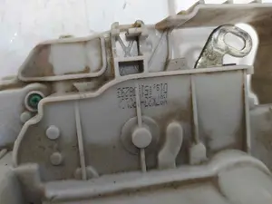 Foto de CERRADURA PUERTA TRASERA IZQUIERDA FIAT II BRAVO (198) 1.9 8V JTD CAT (120 CV / 88 KW) referencia B792 foto 4