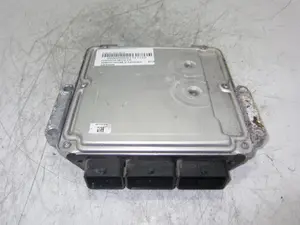 Foto de CENTRALITA MOTOR UCE RENAULT LAGUNA III BERLINA 2.0 dCi Diesel CAT (131 CV / 96 KW) referencia 0281014646 foto 4