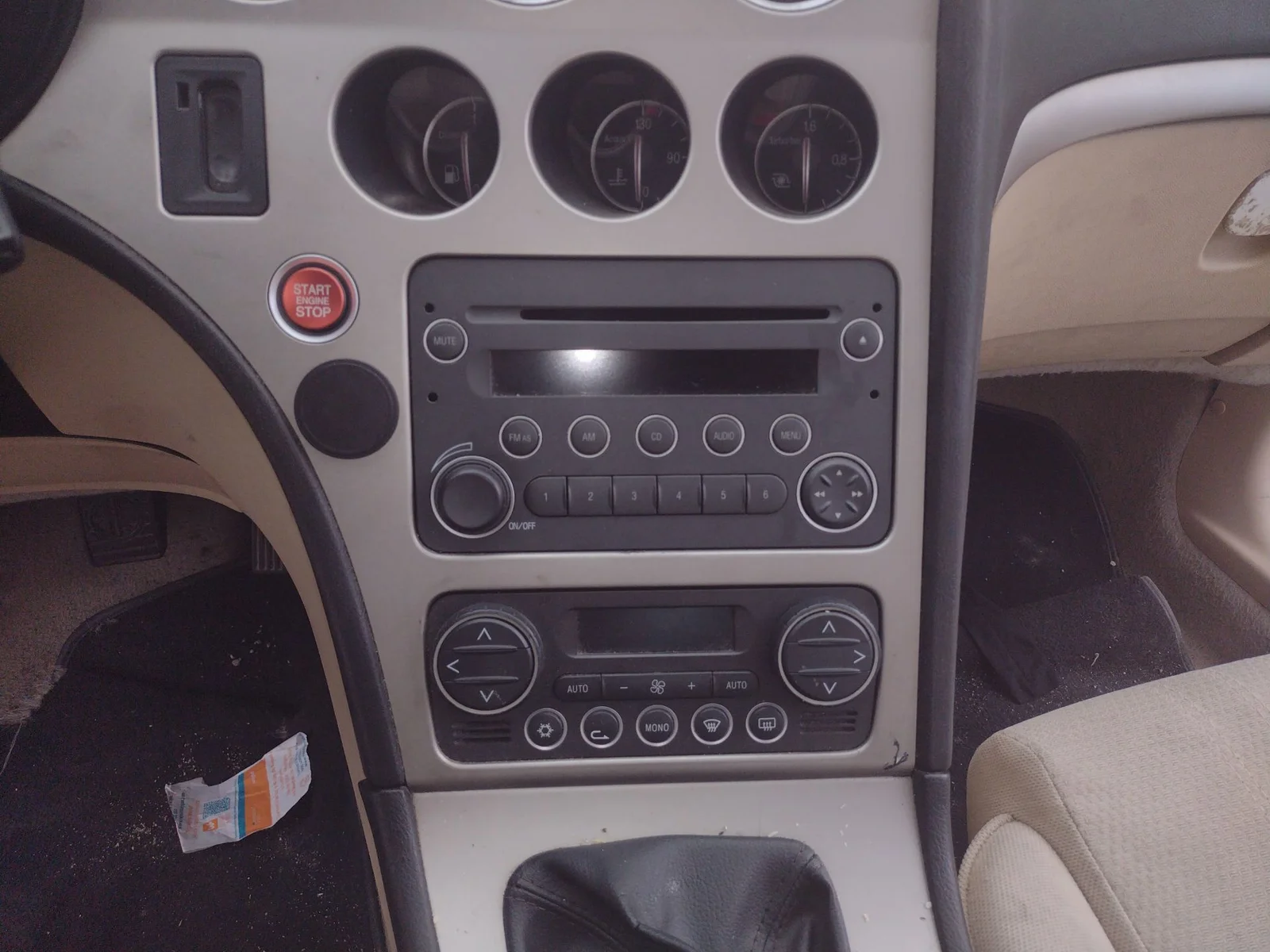 Foto de SISTEMA AUDIO / RADIO CD ALFA ROMEO 159 (140) 1.9 JTD (M) 16V CAT (150 CV / 110 KW)