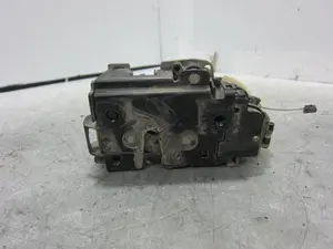 Foto de CERRADURA PUERTA DELANTERA DERECHA SEAT LEON (1M1) 1.8 20V (125 CV / 92 KW) referencia C3B1837015Q