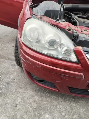 Foto de FARO DERECHO OPEL CORSA C 1.2 16V CAT (Z 12 XEP / LB4) (80 CV / 59 KW)