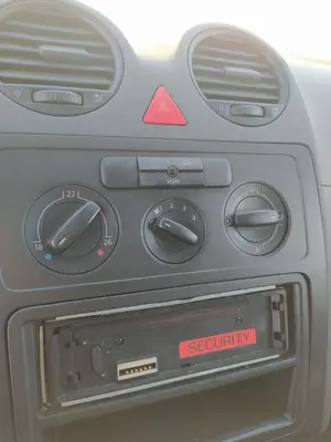 Foto de MANDO CALEFACCION / AIRE ACONDICIONADO VOLKSWAGEN CADDY (2K)(02.2004) 1.9 TDI (105 CV / 77 KW)