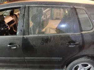 Foto de PUERTA TRASERA IZQUIERDA VOLKSWAGEN POLO IV (9N1)