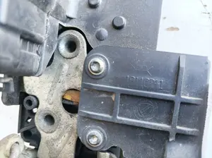 Foto de CERRADURA PUERTA DELANTERA IZQUIERDA ALFA ROMEO 156 referencia 18110241 foto 2