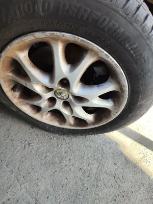Foto de LLANTA ALFA ROMEO 147 (190) 1.9 JTD CAT (110 CV / 81 KW)