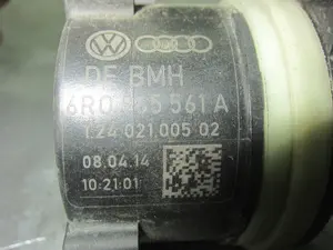 Foto de NO IDENTIFICADO SEAT IBIZA BERLINA (6J5) 1.6 TDI (105 CV / 77 KW) referencia 6R0965561A foto 2