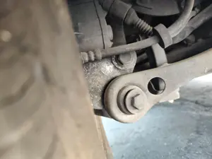 Foto de BRAZO SUSPENSION TRASERO DERECHO AUDI A6 BERLINA (4F2) 2.0 TDI (140 CV / 103 KW) referencia 4F0505311M