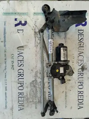 Foto de MOTOR LIMPIA DELANTERO BMW SERIE 3 BERLINA (F30N) 3.0 Turbodiesel (313 CV / 230 KW)