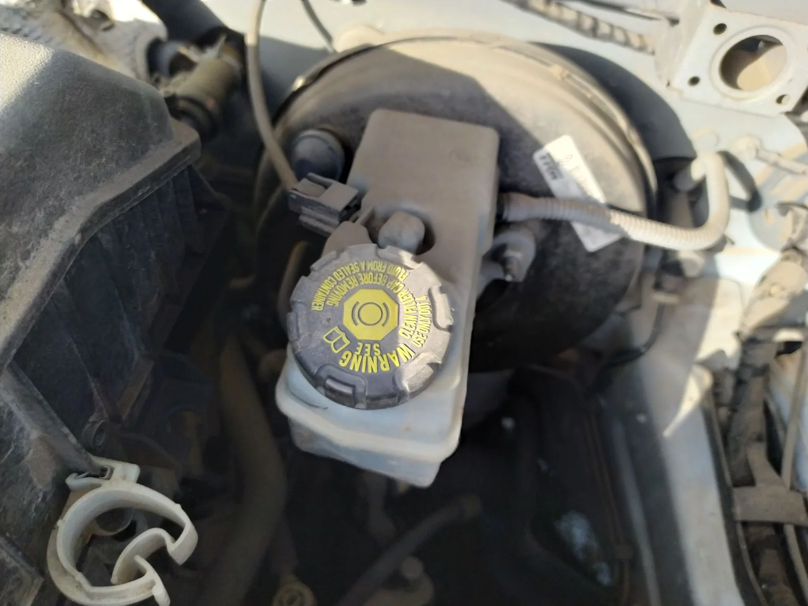 Foto de BOMBA FRENO RENAULT CLIO IV 1.2 16V (73 CV / 54 KW)