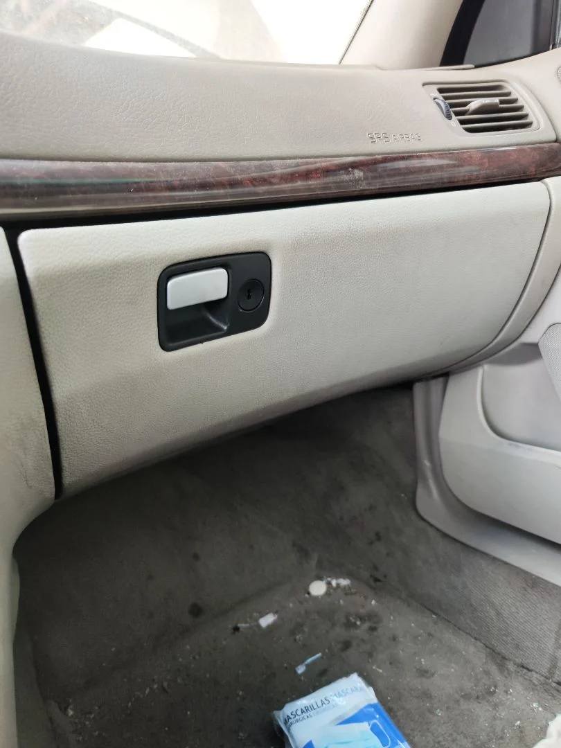 Foto de GUANTERA VOLVO S80 BERLINA 2.4 Diesel (131 CV / 96 KW)