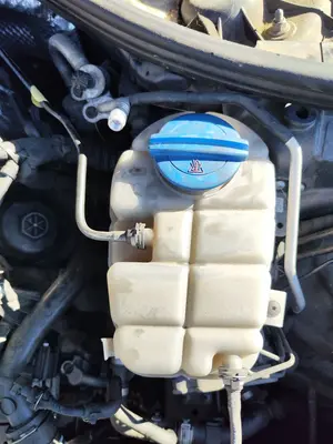 Foto de DEPOSITO EXPANSION AUDI A6 AVANT (4GD) 2.0 16V TDI (190 CV / 140 KW) referencia 4G0121403R