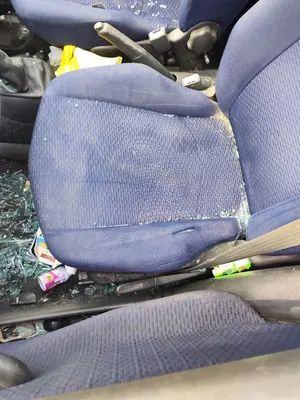 Foto de ASIENTO DELANTERO IZQUIERDO FIAT II PUNTO (188) BERLINA 1.2 CAT (60 CV / 44 KW) foto 1