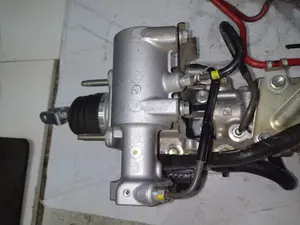 Foto de ABS TOYOTA YARIS (P13) 1.5 16V CAT (Híbrido) (75 CV / 55 KW) referencia 4727047030 foto 2