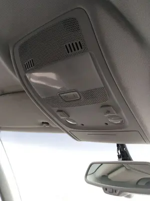 Foto de LUZ INTERIOR AUDI A4 BERLINA (8K2) 2.0 16V TDI (143 CV / 105 KW) foto 2