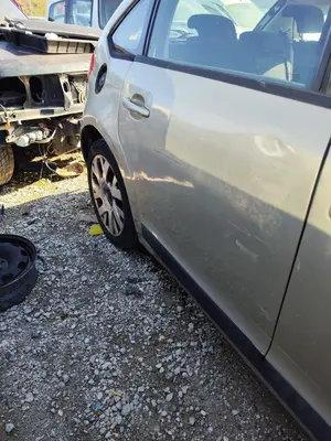 Foto de PUERTA TRASERA DERECHA CITROEN C4 BERLINA 1.6 16V HDi (90 CV / 66 KW)