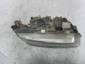 Foto de FARO DERECHO NISSAN ALMERA (N16/E) 2.2 16V Turbodiesel CAT (110 CV / 81 KW) referencia 205989 foto 5