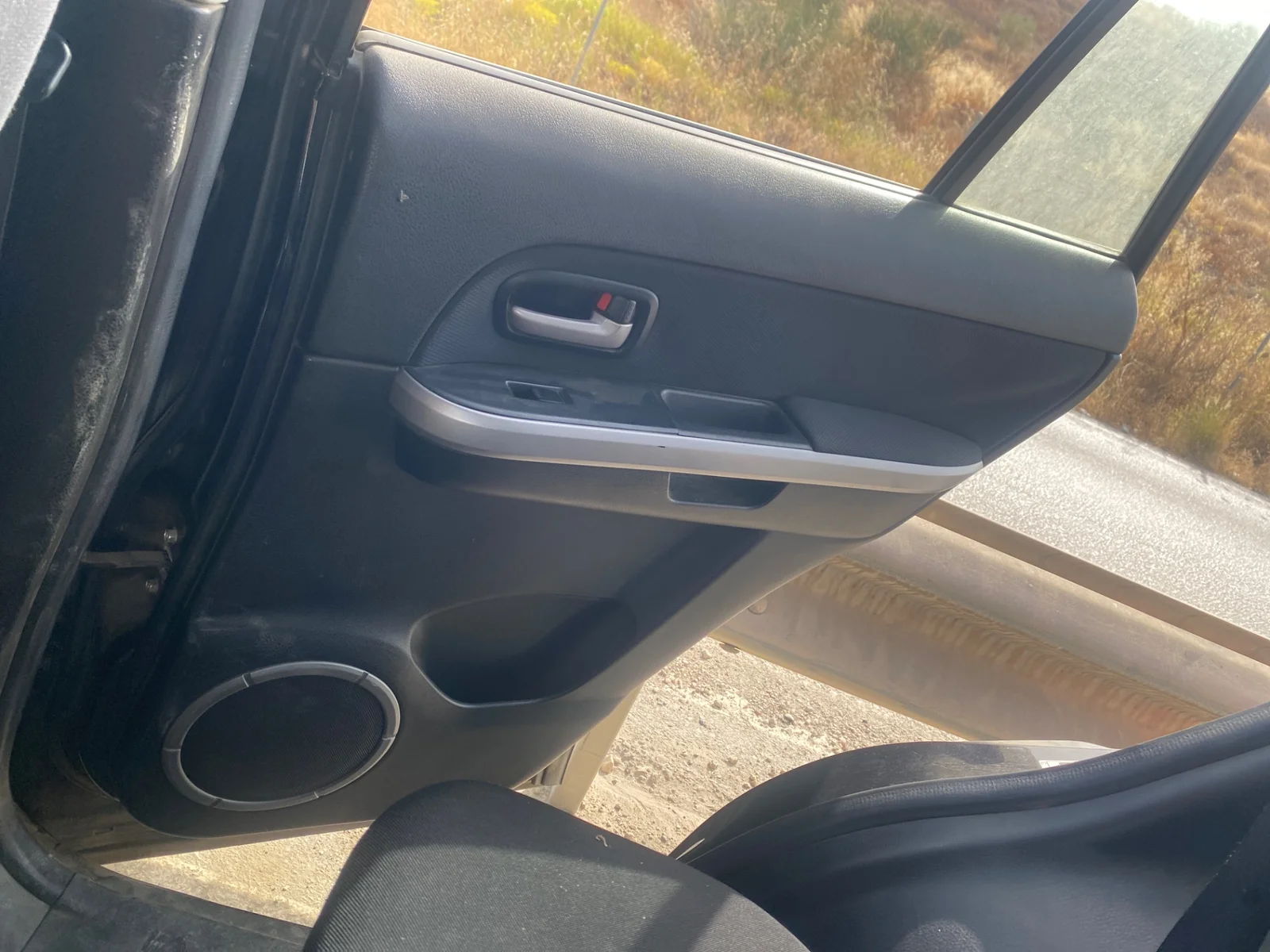 Foto de GUARNECIDO PUERTA TRASERA DERECHA SUZUKI GRAND VITARA (JB/JT) 2.0 16V CAT (140 CV / 103 KW) referencia 83730-78K03-AJL