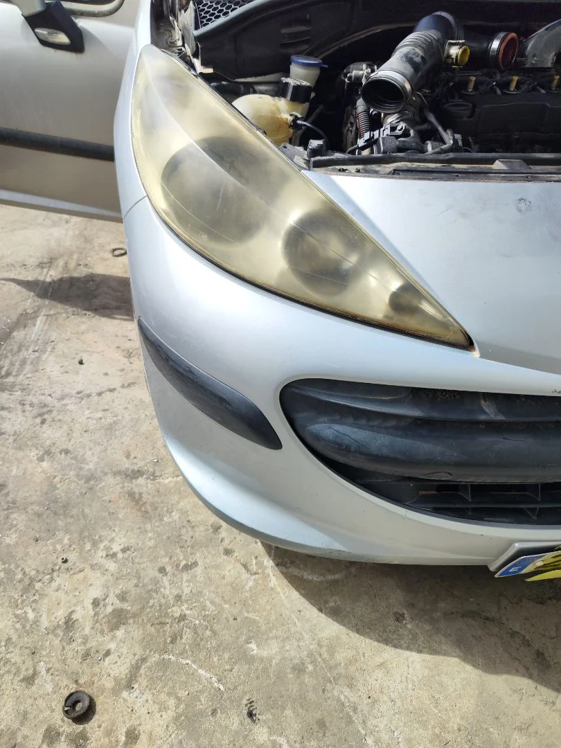 Foto de FARO DERECHO PEUGEOT 207 1.6 16V HDi (90 CV / 66 KW) referencia 620695