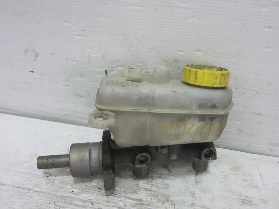 Foto de BOMBA DIRECCION SEAT IBIZA (6L1) 1.4 16V (101 CV / 74 KW)