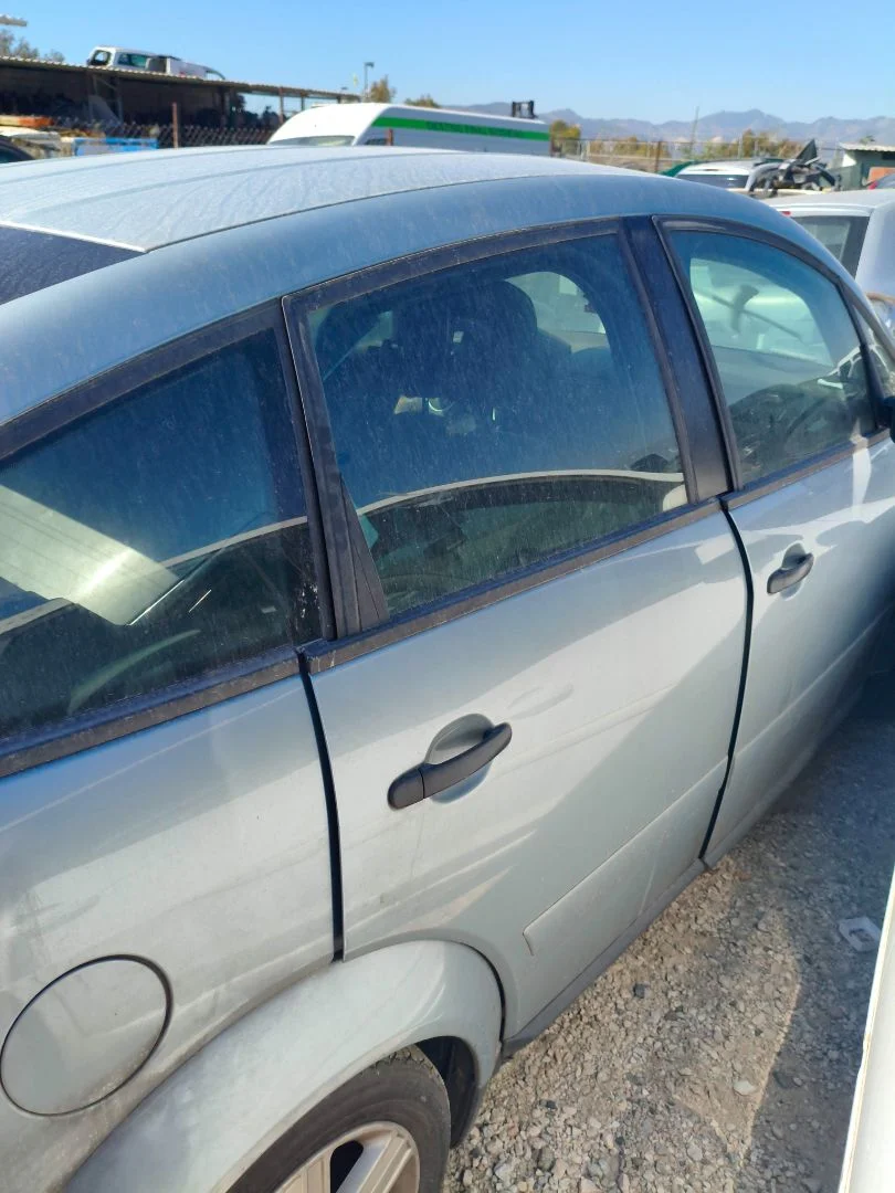 Foto de PUERTA TRASERA DERECHA AUDI A2 (8Z) 1.4 TDI (75 CV / 55 KW)
