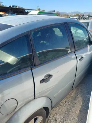 Foto de PUERTA TRASERA DERECHA AUDI A2 (8Z) 1.4 TDI (75 CV / 55 KW)