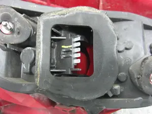 Foto de PILOTO TRASERO DERECHO OPEL CORSA D 1.2 16V CAT (Z 12 XEP / LB4) (80 CV / 59 KW) referencia 89038961A foto 5