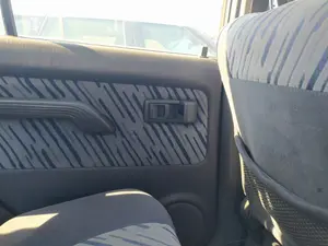 Foto de MANETA INTERIOR TRASERA IZQUIERDA TOYOTA LAND CRUISER (J9) 3.0 Turbodiesel (125 CV / 92 KW)