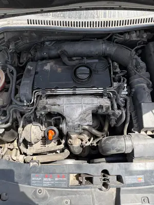 Foto de MOTOR COMPLETO SEAT LEON (1P1)