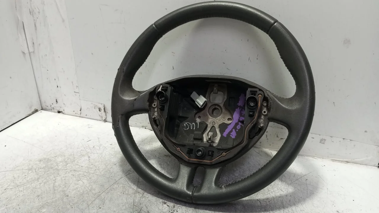 Foto de VOLANTE RENAULT CLIO III 1.2 16V (75 CV / 55 KW) referencia 220804508651