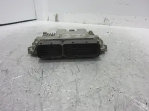 Foto de CENTRALITA MOTOR UCE FIAT SEDICI (189) referencia 51806261 foto 5
