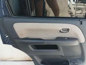 Foto de GUARNECIDO PUERTA TRASERA IZQUIERDA HONDA CR-V (RD8) 2.0 VTEC CAT (150 CV / 110 KW) foto 2