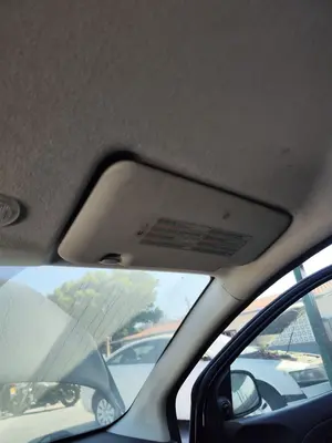 Foto de PARASOL DERECHO NISSAN NOTE (E11E) 1.4 CAT (88 CV / 65 KW) foto 2
