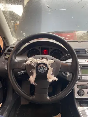 Foto de VOLANTE VOLKSWAGEN PASSAT BERLINA (3C2) 2.0 TDI (140 CV / 103 KW) referencia 3C0419091AGFKZ foto 2