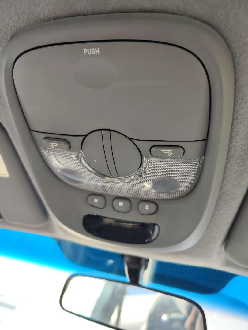 Foto de LUZ INTERIOR KIA CARENS (RS) 1.8 16V CAT (126 CV / 93 KW)