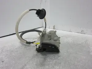 Foto de CERRADURA PUERTA TRASERA DERECHA PORSCHE MACAN (95BA) referencia 8K0839016F foto 4